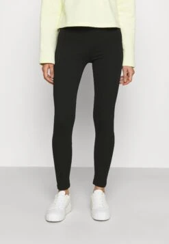 Even&Odd Set - Shorts - Black 8 Even&Odd Set - Shorts - Black -Fashion c69c35ac444c4bc4a667e87d3a11b230