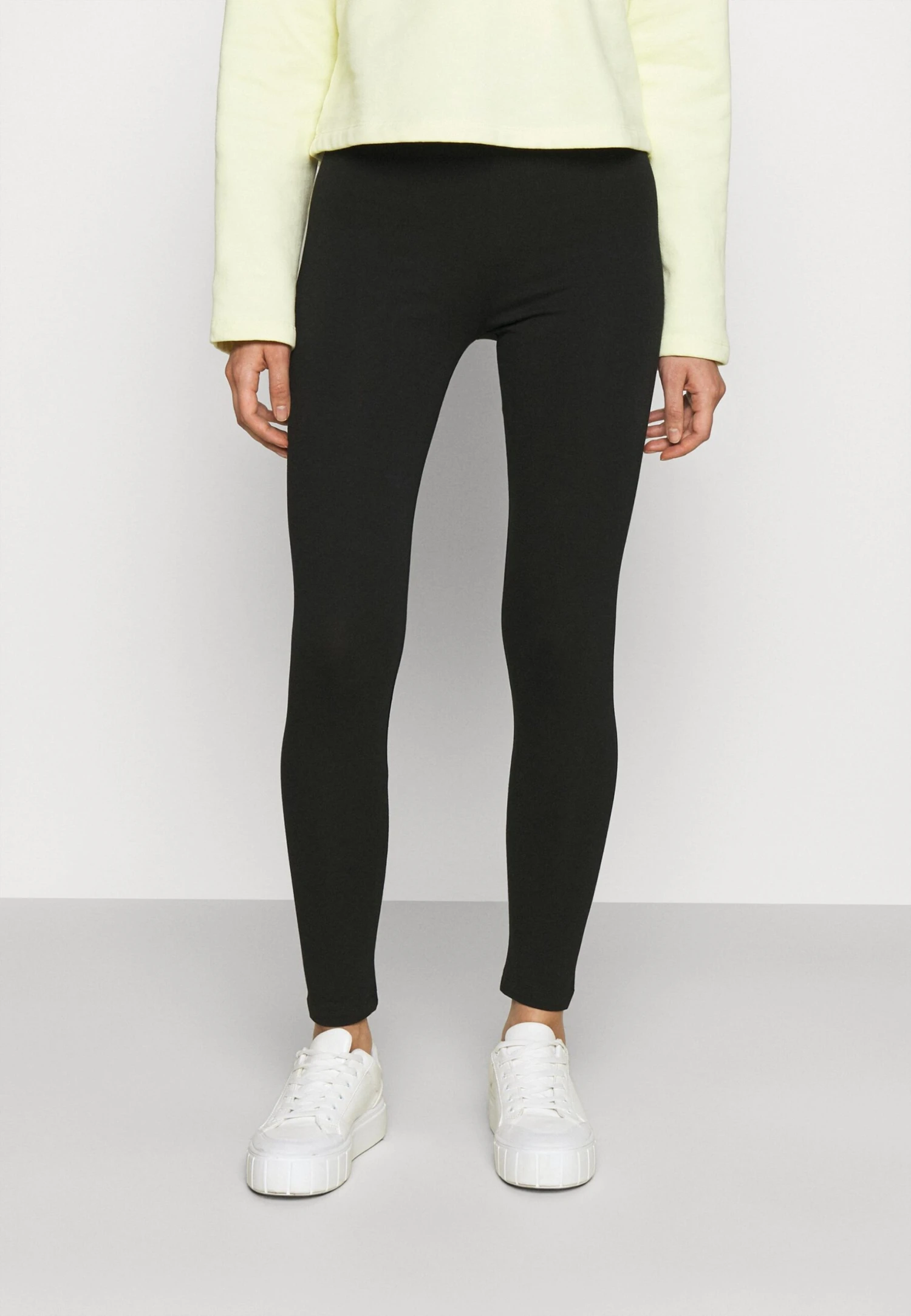 Even&Odd Set - Shorts - Black 3 Even&Odd Set - Shorts - Black - immagine 3