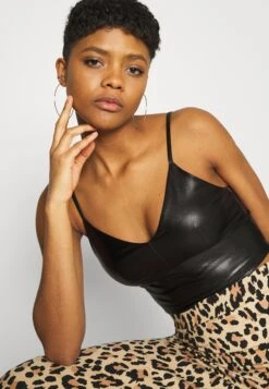 Even&Odd TopBlack Donna T-shirt E Top EV421D1MY-Q11 11 Even&Odd TopBlack Donna T-shirt E Top EV421D1MY-Q11 -Fashion d2ff3fbea9c744bf8ff4012a3b9b127d