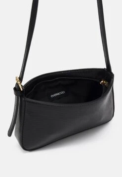 Even&Odd Borsa A ManoBlack Donna Borse EV451H13Y-Q11 -Fashion d628de59f1534b58821bd896f63e2baa