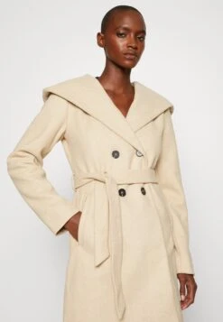 Cappotto CortoBeige Donna Cappotti EVI21U003-B11 -Fashion d8bd8a30ddc9477481cd76ecd330b069