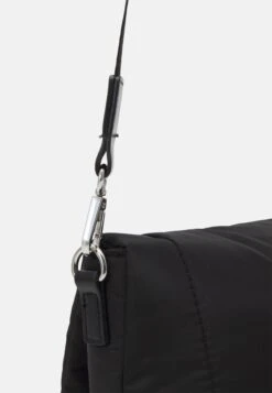 Even&Odd Borsa A TracollaBlack Donna Borse EV451H15F-Q11 8 Even&Odd Borsa A TracollaBlack Donna Borse EV451H15F-Q11 -Fashion df7059627ff046d7ae1bd94141e4847d