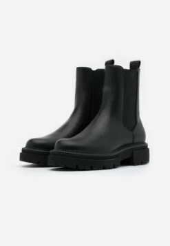 Even&Odd Stivaletti Con PlateauBlack Donna Stivaletti EV411N0BX-Q11 -Fashion e2795c5a43b542f6893e050ba43e8f9b