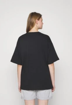 Even&Odd T-Shirt Con StampaBlack Donna T-shirt E Top EV421D26J-Q11 -Fashion e2b48c80e73f43fd8eabdcbbf58c29e7