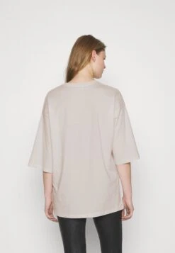 Even&Odd T-Shirt Con StampaBeige Donna T-shirt E Top EV421D26M-B11 -Fashion e63bdc3f48714eb3a73a459dc4fea4e0