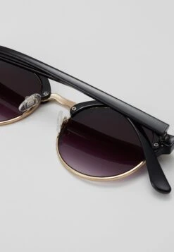 Even&Odd Occhiali Da SoleBlack Donna Occhiali Da Sole EV451K024-Q11 7 Even&Odd Occhiali Da SoleBlack Donna Occhiali Da Sole EV451K024-Q11 -Fashion e847589e71204554a57a4f3817c13d7f