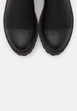 Even&Odd Stivaletti Con PlateauBlack Donna Stivaletti EV411N0C8-Q11 -Fashion e8a618ecf66a4b09924d5d30d0497be9