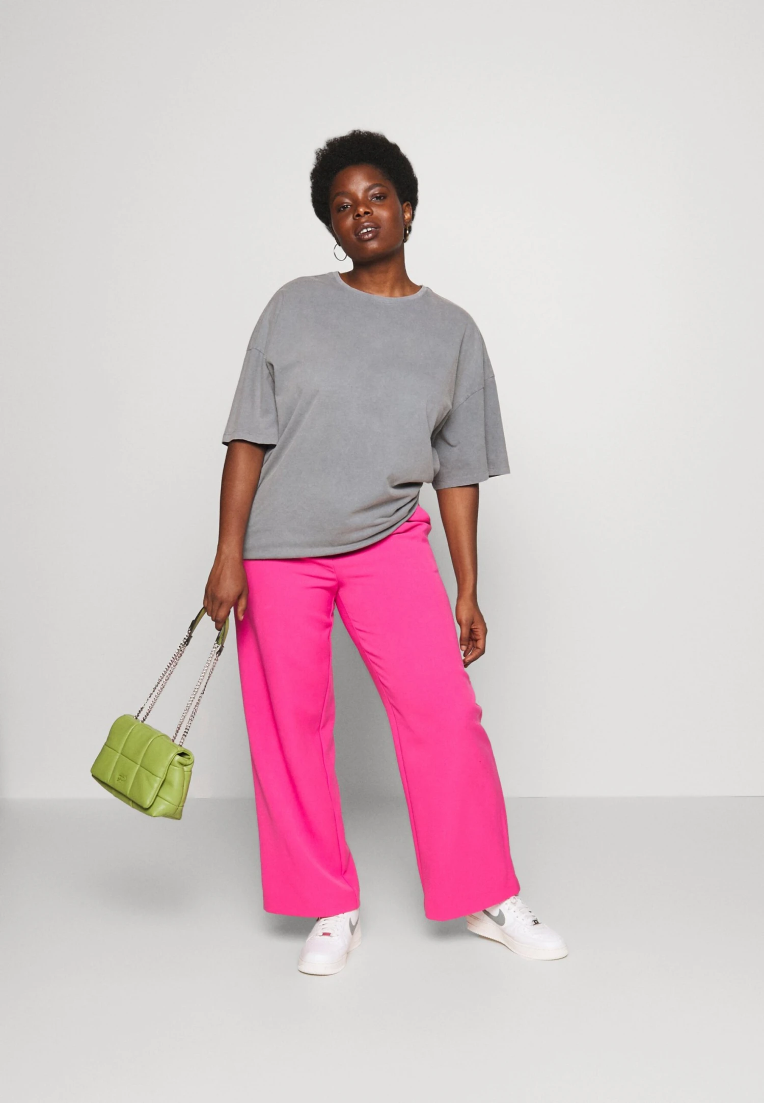 T-Shirt Con StampaBlack Donna T-shirt E Top EVB21D06F-Q11 2 T-Shirt Con StampaBlack Donna T-shirt E Top EVB21D06F-Q11 - immagine 2