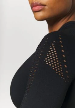 Maglietta A Manica LungaBlack Donna T-shirt E Top EV941D03U-Q11 -Fashion f716492e57684d5fa3221c82923c9470